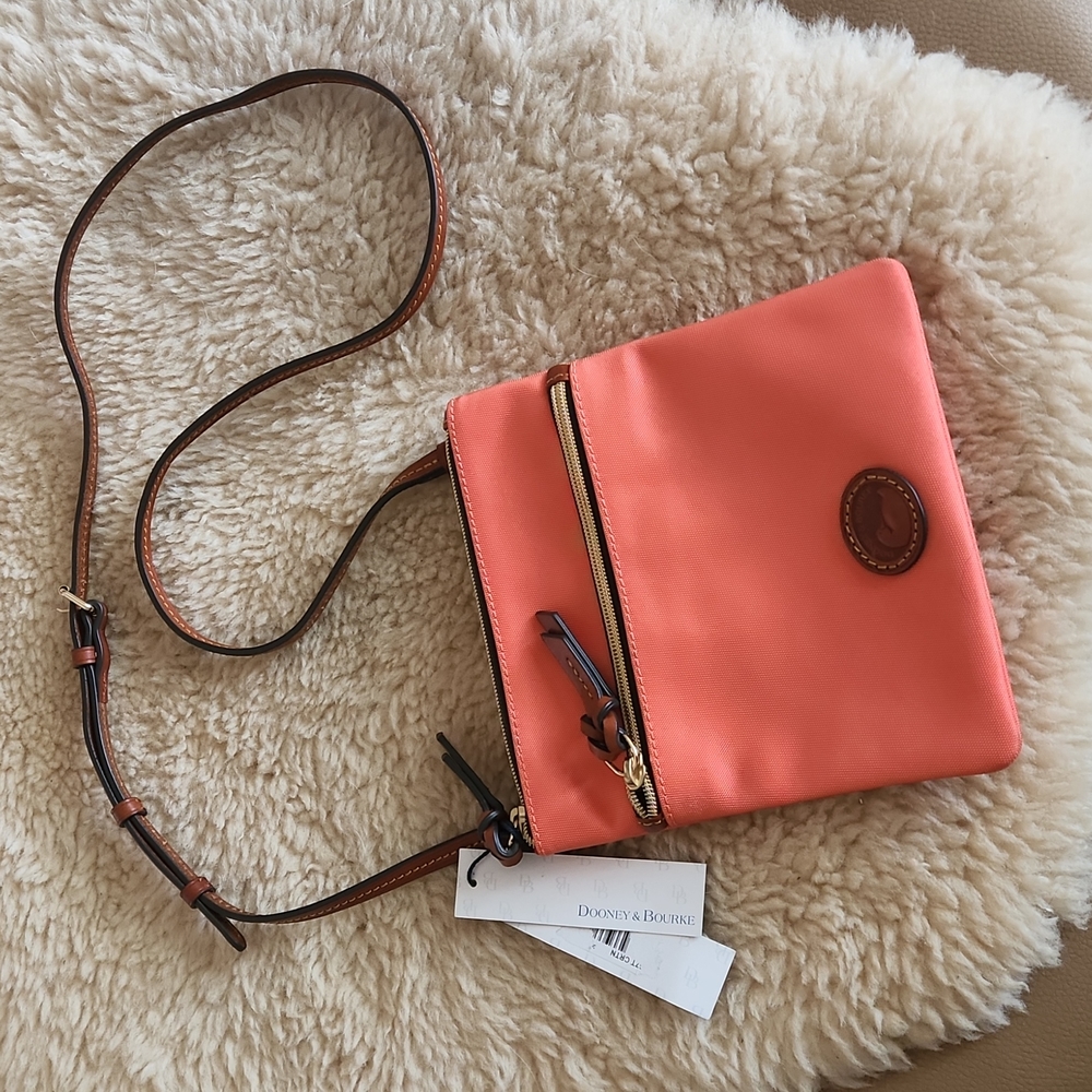 NWT Dooney & Bourke Orange Sherbet Crossbody Bag
